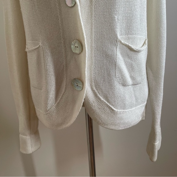 Sartoria Benetton Women’s Ivory 3-Button Long Sleeve Knit Cardigan Sweater -SZ M - Picture 4 of 10